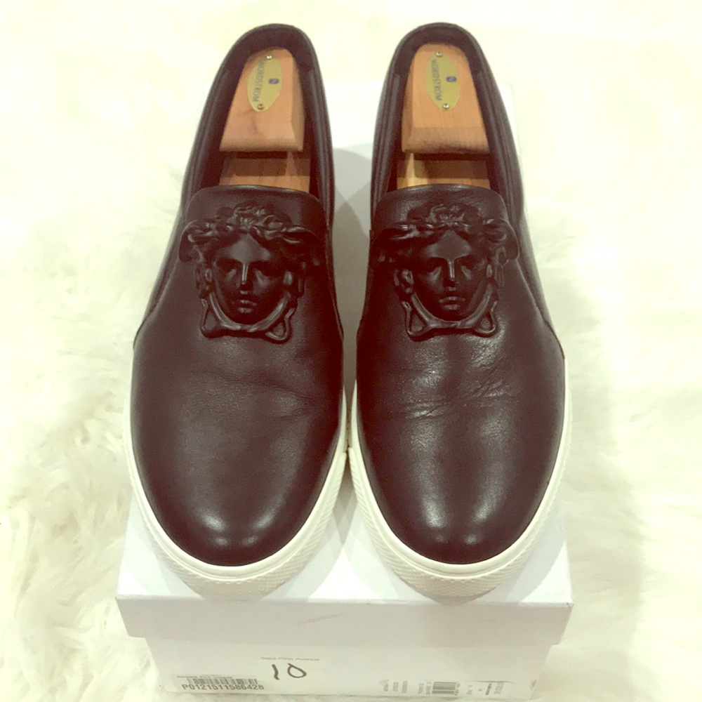 ✨✨Men VERSACE Shoes with Black Medusa Head✨✨